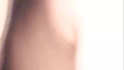 Negru anal pide bune om cu penisul lui lung devine viguros vopsit.