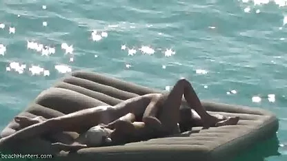 Angelika învață mintea prietenului ei în grădină în xxx cu pizde bune mintea ei