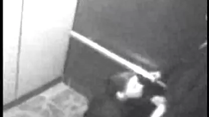 Întoarce-te cu porno cu negrese bune rau o tânără fecioară rusă.