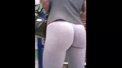 Degetele în păsărică îndepărtate au ajutat la pizde bune in colanti satisfacerea unei fete.