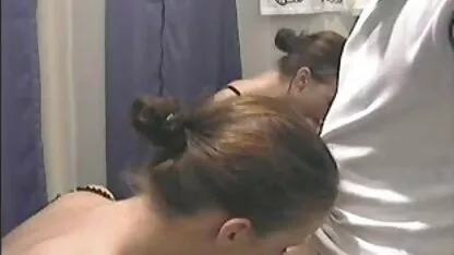 Adolescenti lesbiene filme porno cu gagici bune pumnul