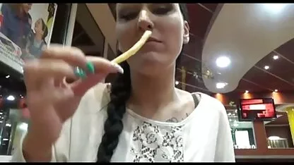 Prietena in pizda si apoi in negrese bune rau cur nu se fute