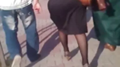Negru cu o căpușă mare. filme porno cu studente bune