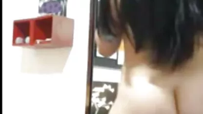 O curvă frumoasă filme porno cu brunete bune rupe o persoană