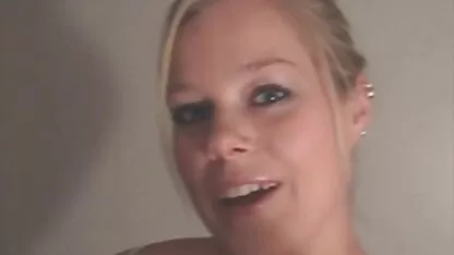 Cartofi xxx brunete bune prăjiți și două surori umple cum