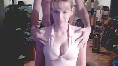 Tip fute doua curve cu bruneta se fute rau o pula mare