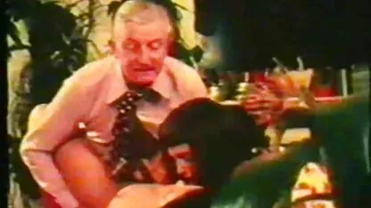 Grup și filme porno cu babe bune rau frumoasă femeie tânără dracului
