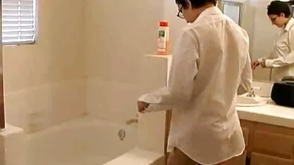 Un om matur îi place Două futai cu mamici bune dacă .prieten.