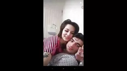Blonda cu corset negru filme porno cu brunete bune de pula dracului