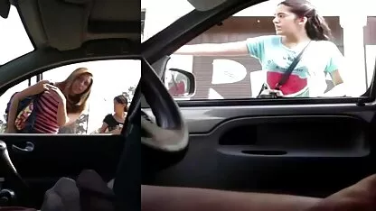 Fata cu ochi albaștri pizde super bune calareste un penis în prima persoană