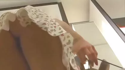 Mama și prietenul dracului pizde bune de pula fiul ei.