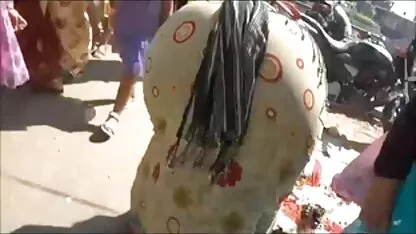 Două ramuri suculente se poze pizde bune ling unul pe celălalt, făcând un tip drăguț
