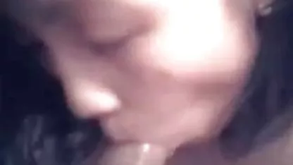 Tânăra blondă s-a împrăștiat timp de porno cu bune doi ani.