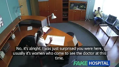 Negrese femei mature travestit stă pe site-ul și negrese bune rau mănâncă scule
