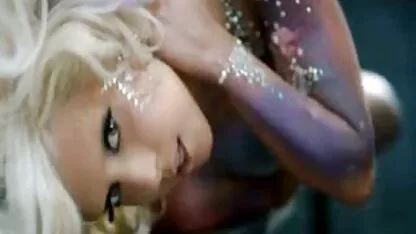 Odată ce regele cu porno cu bune sclavul său negru mănâncă soția lui rea
