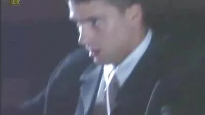 Acest om filme xxx cu pizde bune a violat o fată care nu e foarte drăguță.