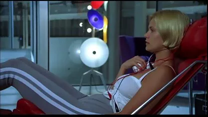 Tânăr porno blonde bune adolescent virgin spanked